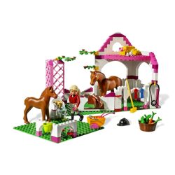 Horse Stable 7585